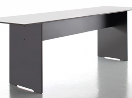 stół prostokątny z hpl; designerskie meble do jadalni; designerski stół